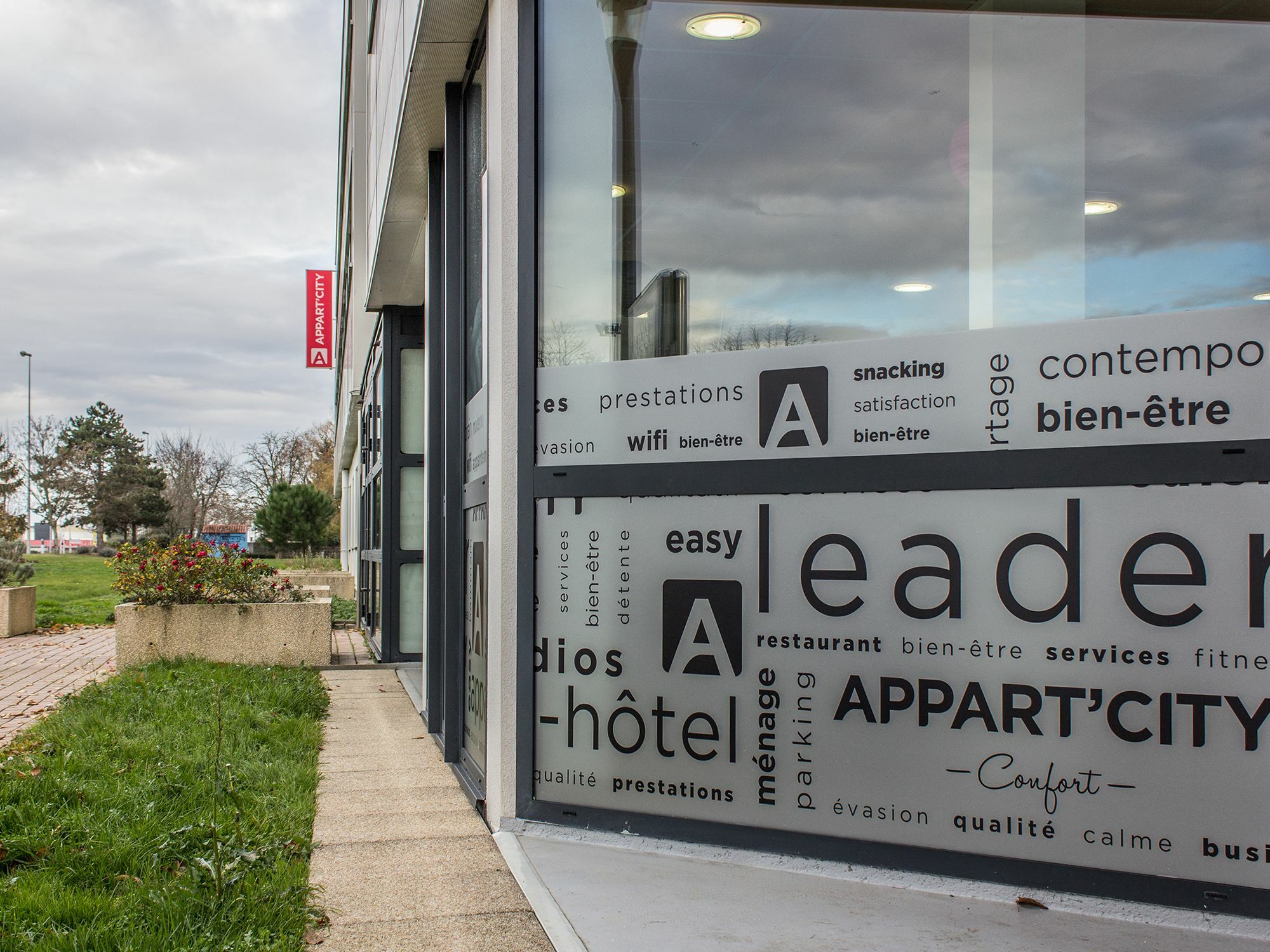 Appart'City Classic La Roche Sur Yon Centre La Roche-sur-Yon Exterior foto